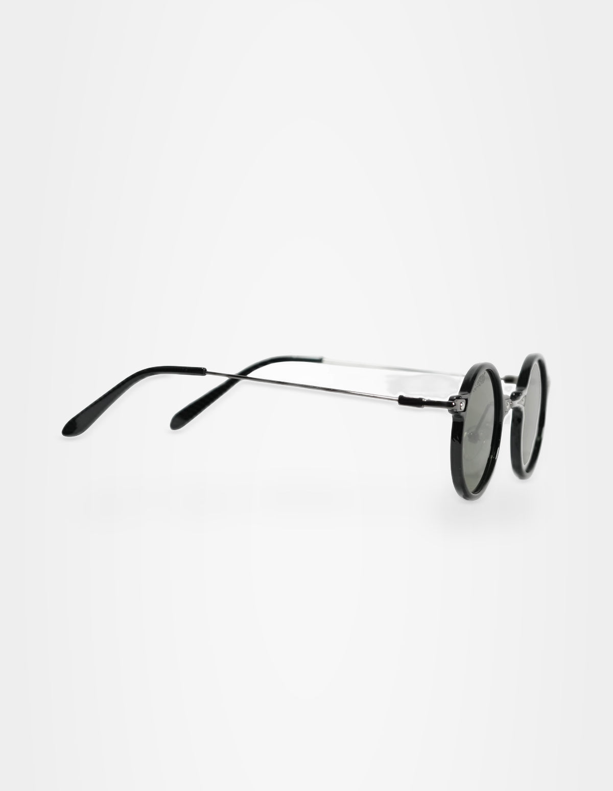 Teza Black Green Sunglasses — right view — Studio Joshua August 2026 — GT131-03