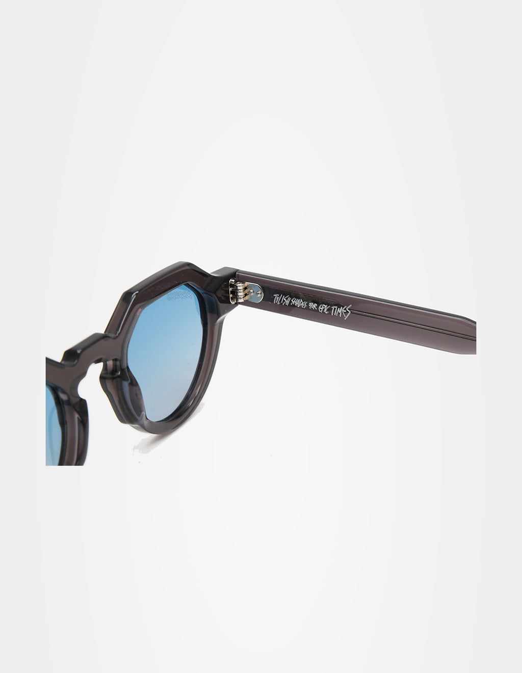 Offside Gray Blue sunglasses – temple detail – Sobrados