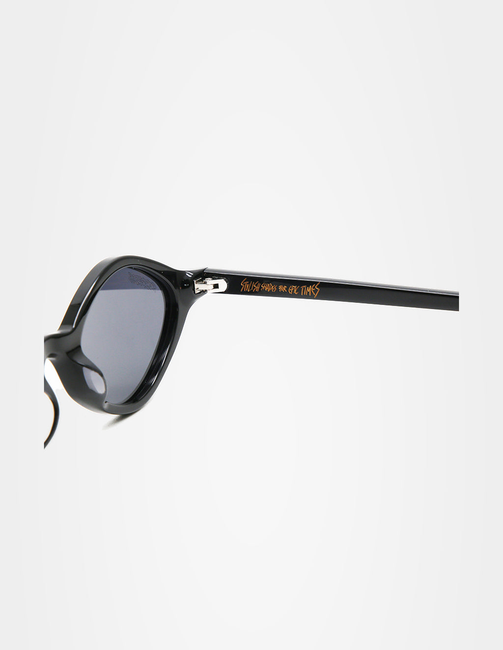 Sunrush Black sunglasses – temple detail – Sobrados