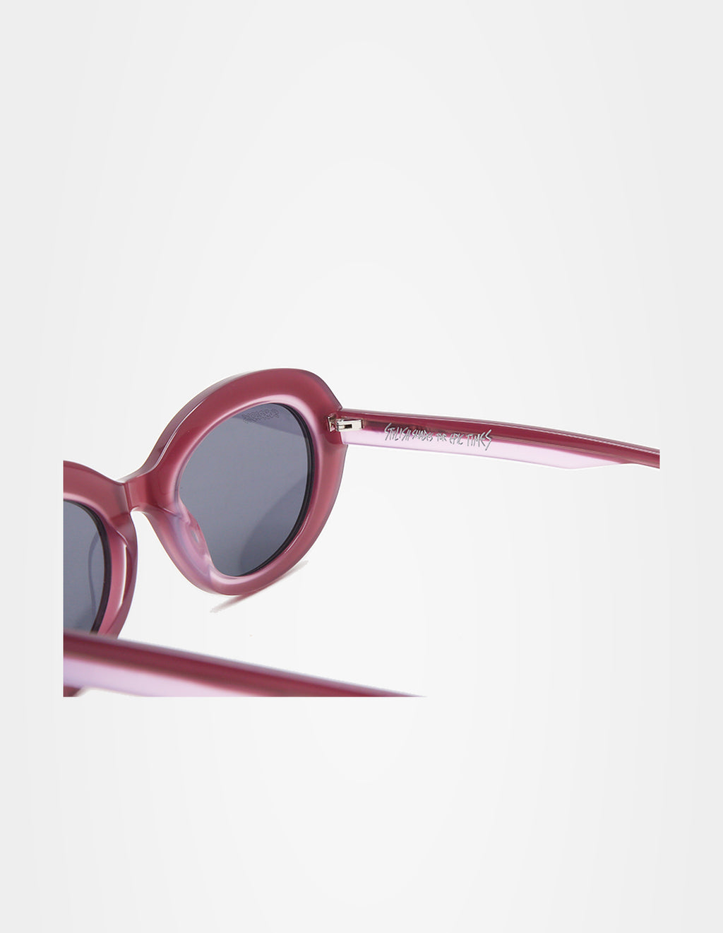 Venom Purple sunglasses – temple detail – Sobrados