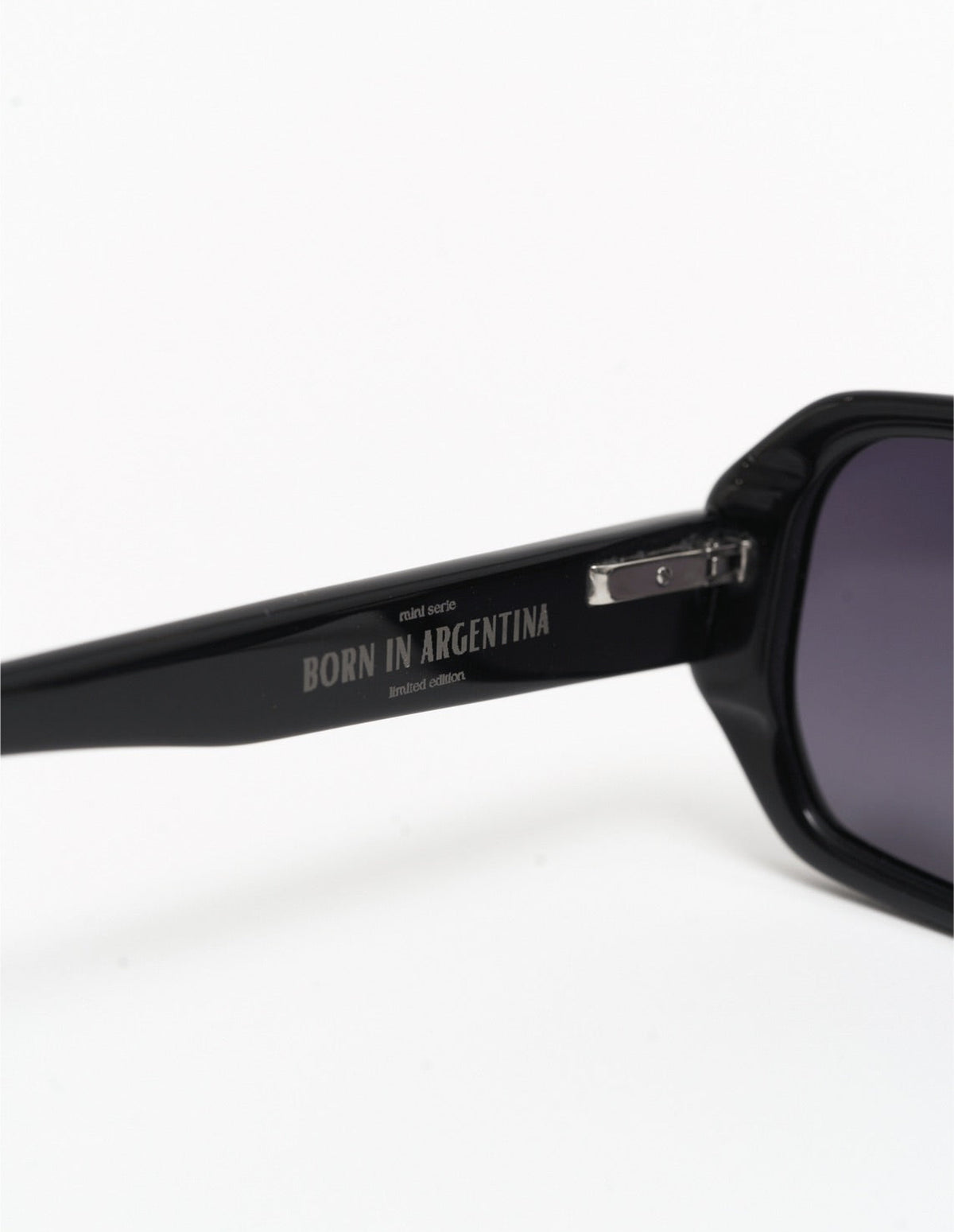 Tulum Total Black Polarized Sunglasses